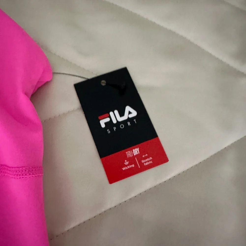 Fila Women’s Work Out Top - XL - NWT - Picture 3 of 7